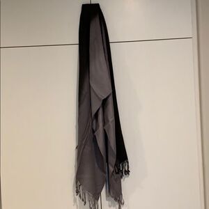 Two tons of scarf 🧣Final Price